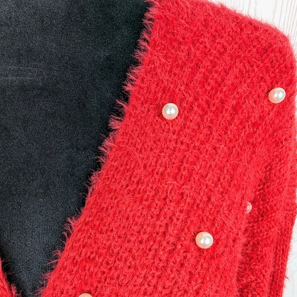 No Boundaries Sweater Women's Size XXL Crisscross Fuzzy Red with Beads Christmas - Picture 10 of 10